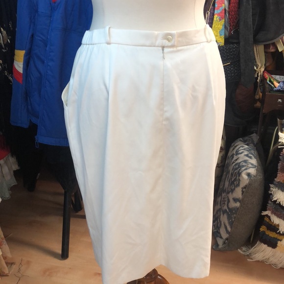 Givenchy - en plus skirt- rare plus size- cream color/ fully lined - pockets - Picture 3 of 7
